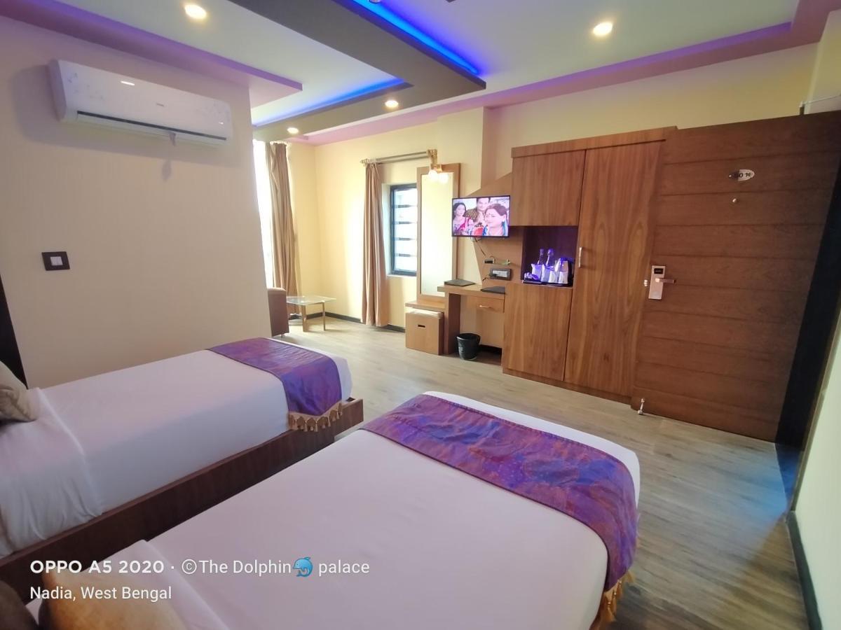 Dolphin Chocolate Inn Chandannagar Exterior photo